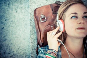 Audio, vídeo y megafonía en tu tren y AVE