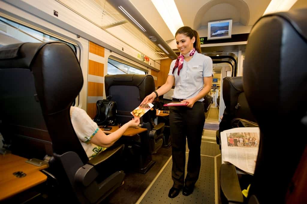 Conoce los Servicios a bordo en trenes AVE y Larga Distancia 3